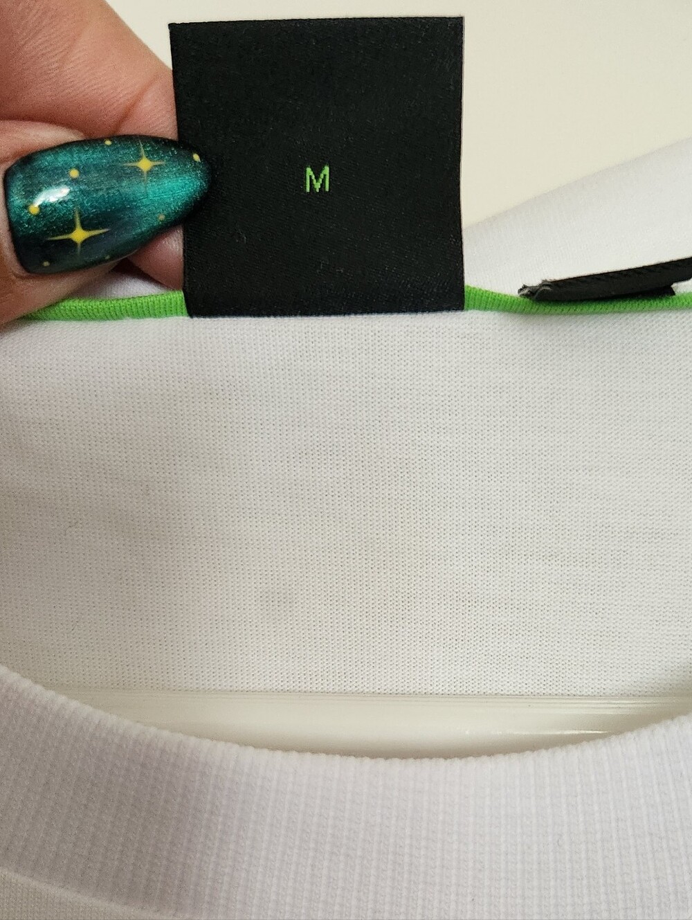Hugo Boss Tee - Picture 5 of 6